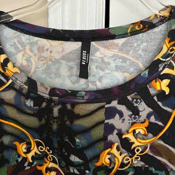 VERSUS by VERSACE Long Sleeve Crew Neck - Picture 4 of 6